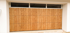 sekční garážová vrata dřevěné obložení