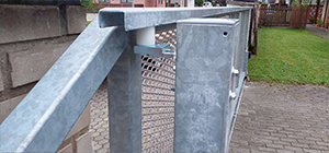 Nesedná brána pro rodinné domy zinkovaný povrch 