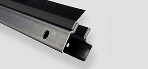 Rolovací garážová vrata vodicí lišta - tesnici guma